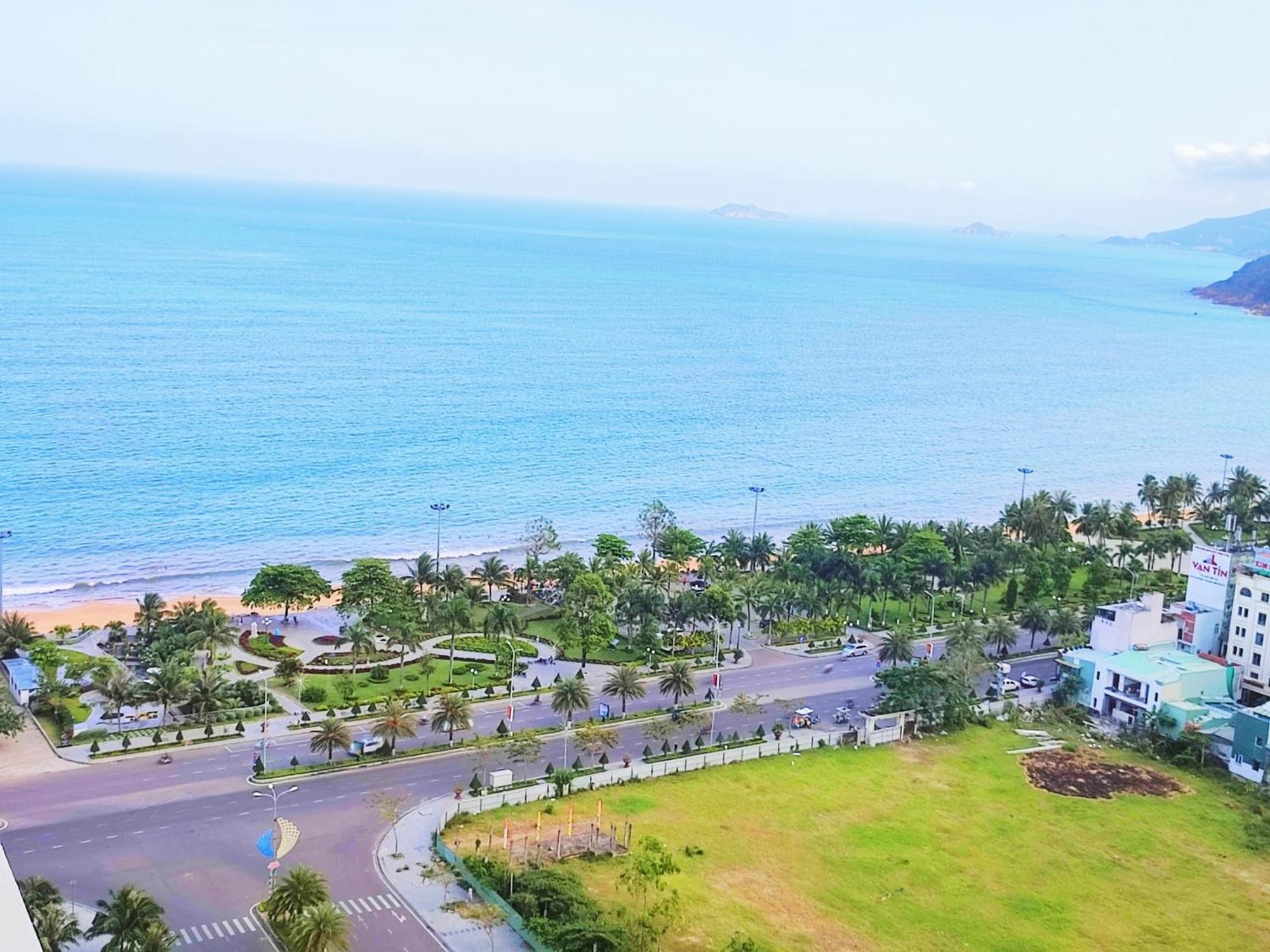Flc Sea Tower Quy Nhon Ban Cong, Bon Tam, Ho Boi Co Phi, Sat Bien Buitenkant foto